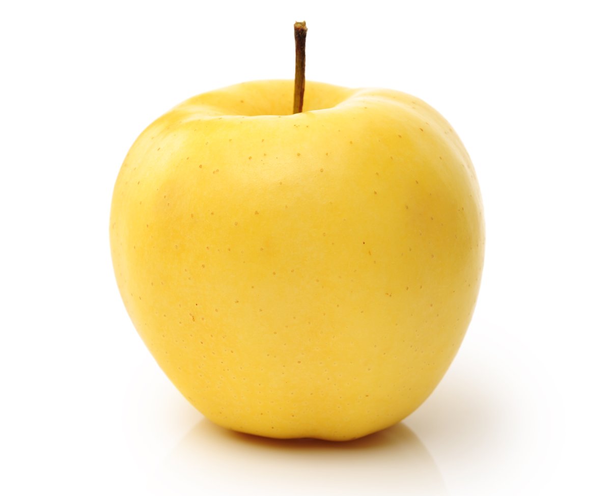 Почему яблоко желтое. Яблоки желтые. Яблоки яблоки Голден Делишес на белом фоне. Огромное желтое яблоко. Желтое яблоко картинка на белом фоне.
